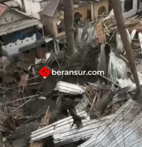 Bangunan Pondok Pesantren Al-Khoziny Sidoarjo Ambruk, Puluhan Santri Tertimpa Reruntuhan