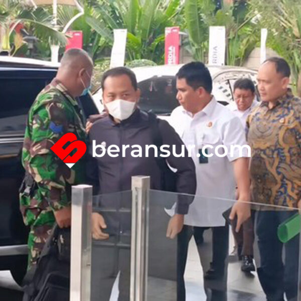 Sempat Buron Karena Panik, Kasi Datun Kejari HSU Akhirnya Menyerahkan Diri ke KPK