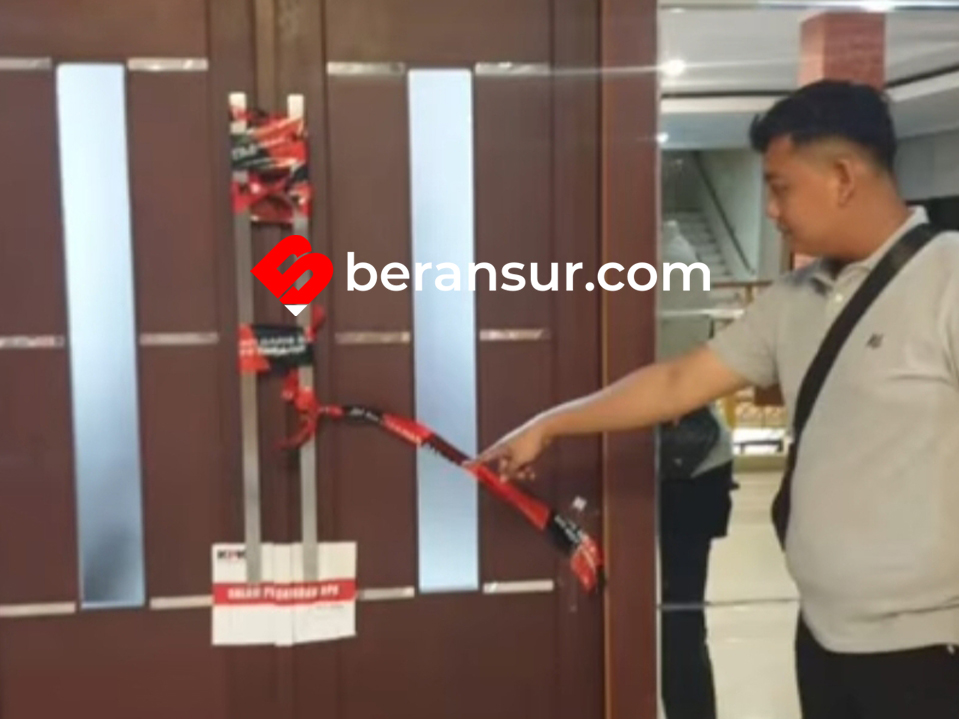 KPK Segel Ruang Kerja Bupati Bekasi, Penyelidikan Sedang Berjalan