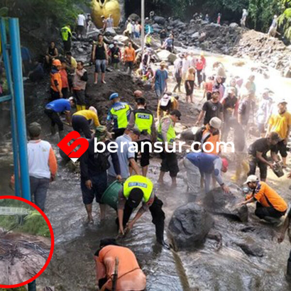 Hujan Tinggi, Kawasan Wisata Guci Tegal Diterjang Banjir Bandang