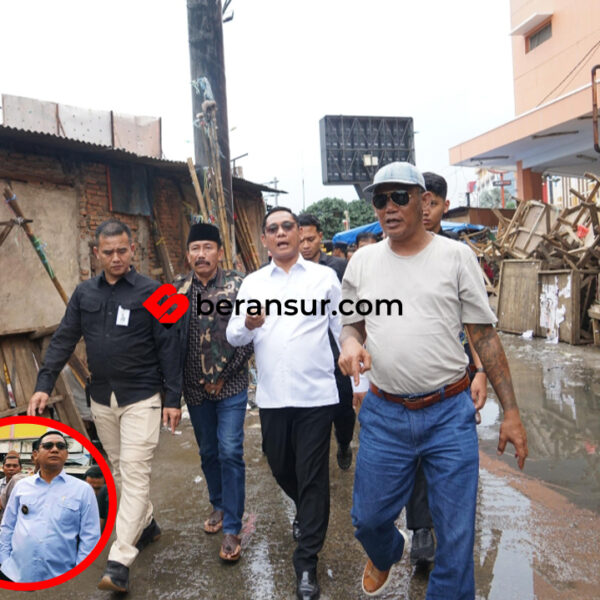 Plt Bupati Bekasi Tinjau Pasar SGC, Relokasi Pedagang Disiapkan Untuk Urai Kemacetan