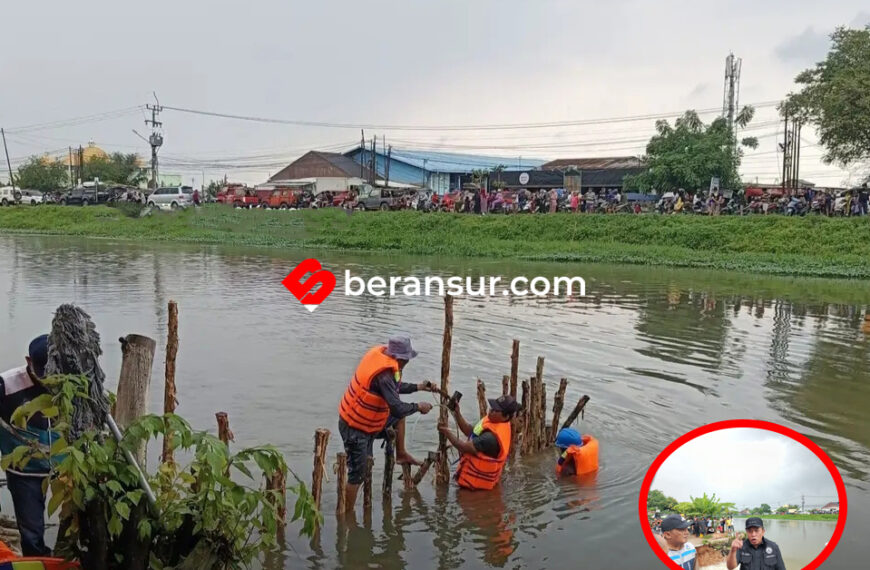 Tanggul Kalimalang Jebol, Rumah Warga di Telukjambe Barat Terendam Banjir