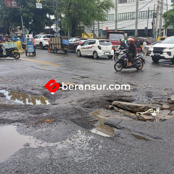 Menteri PU, Gubernur, Walikota hingga Bupati Kini Bisa Dipenjara Bila Biarkan Jalan Berlubang