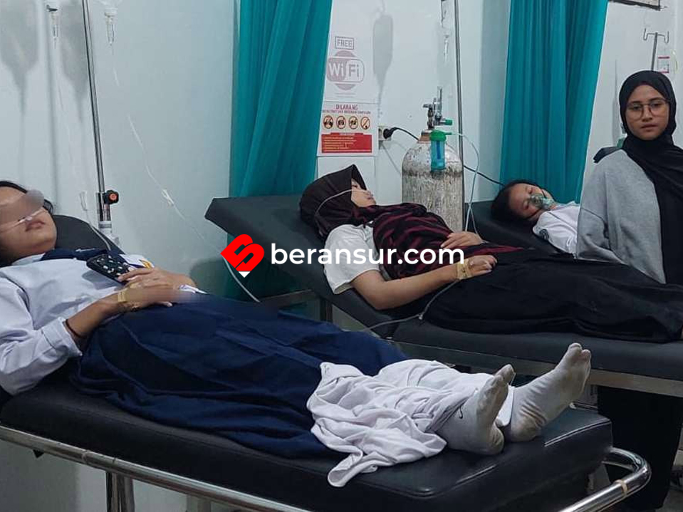 411 Korban Dugaan Keracunan MBG di Mojokerto, Beberapa Pelajar Masih berbaring Di Rumah Sakit