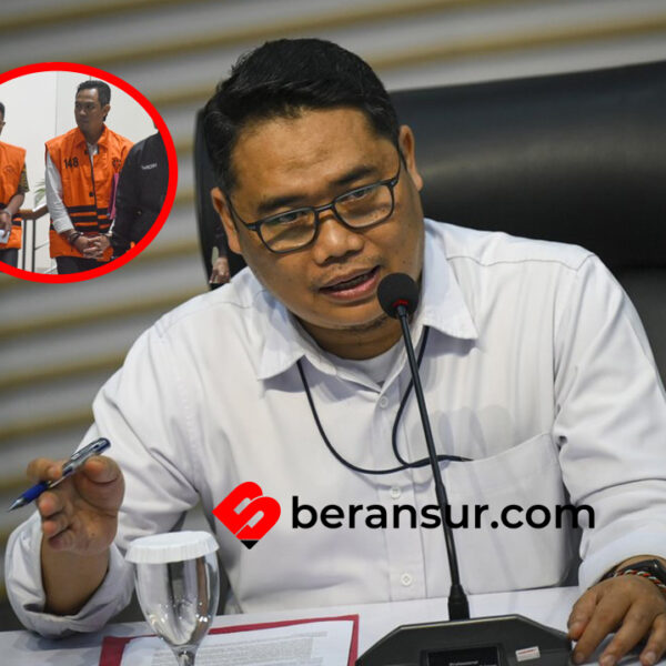 KPK Ungkap Bupati Cilacap Diduga Palak Dinas untuk THR sejak 2025