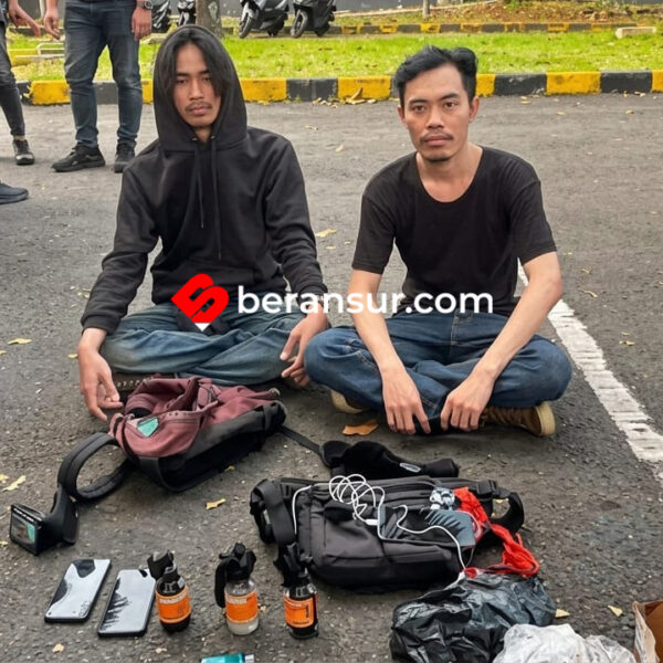 Penyusup Demo Mahasiswa Bawa Bom Molotov di Bundaran HI