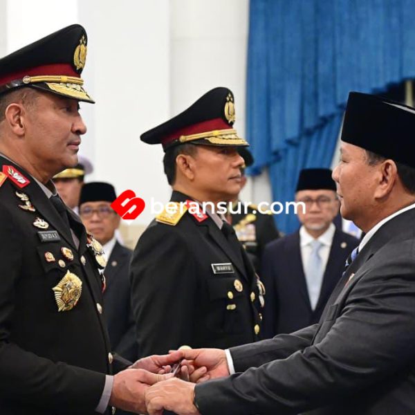 Presiden Prabowo Subianto Resmi Melantik Suyudi Ario Seto sebagai Kapolri Menggantikan Listyo Sigit