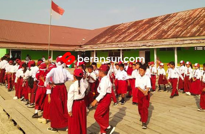 Anak-Anak Suku Bajau di Torosiaje Merindukan Program Makan Bergizi Gratis dan Menu Ayam